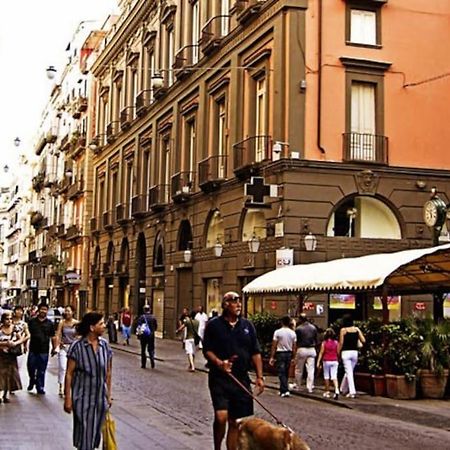 Casa Via Toledo. Centralissima E Vicina Al Porto Apartment Наполи Екстериор снимка