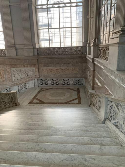 Casa Via Toledo. Centralissima E Vicina Al Porto Apartment Наполи Екстериор снимка